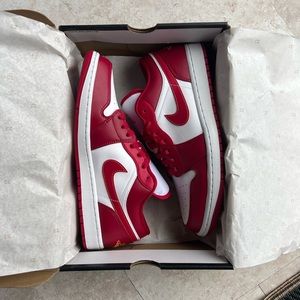 Jordan 1 Low Cardinal Red